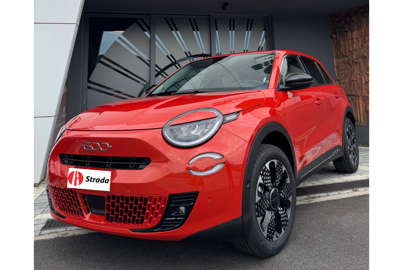 Fiat 600 1.2 Hybrid 100cv noleggio a breve termine Strada srl