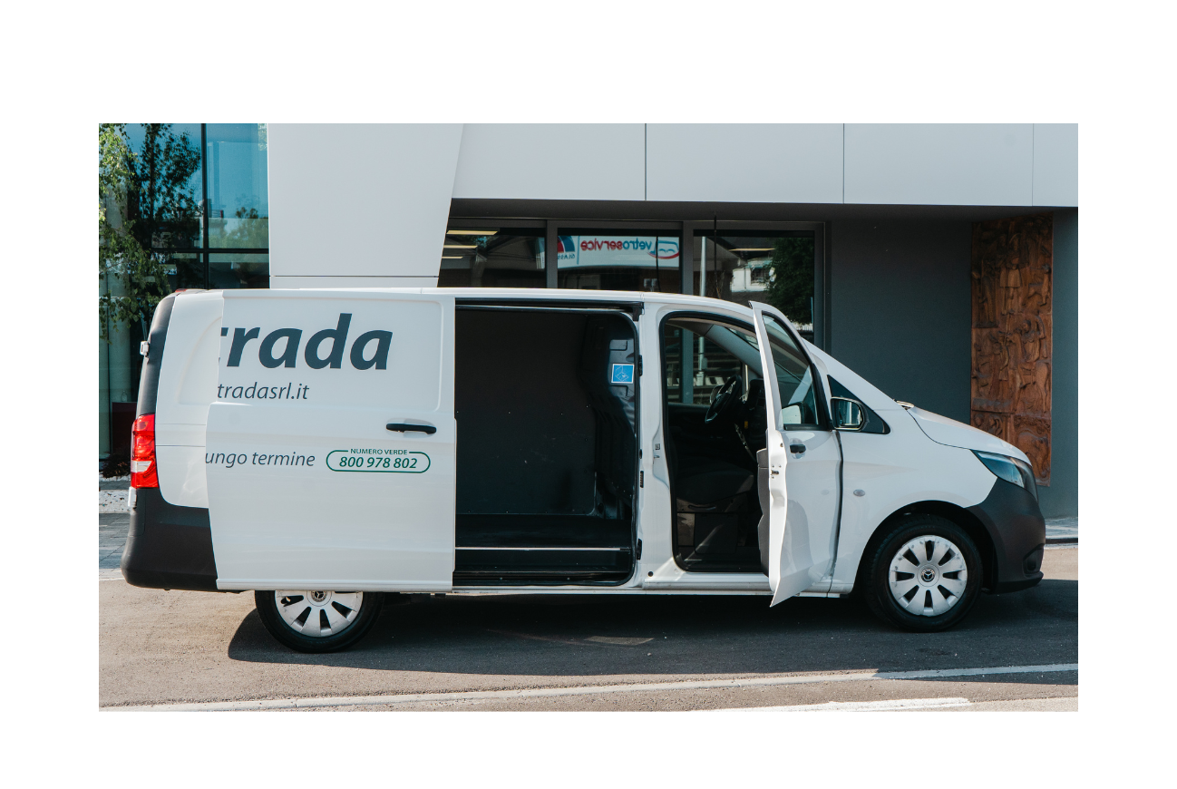 Mercedes Benz Vito L1H1 114 CDI RWD Long 136HP noleggio a breve e medio termine Strada